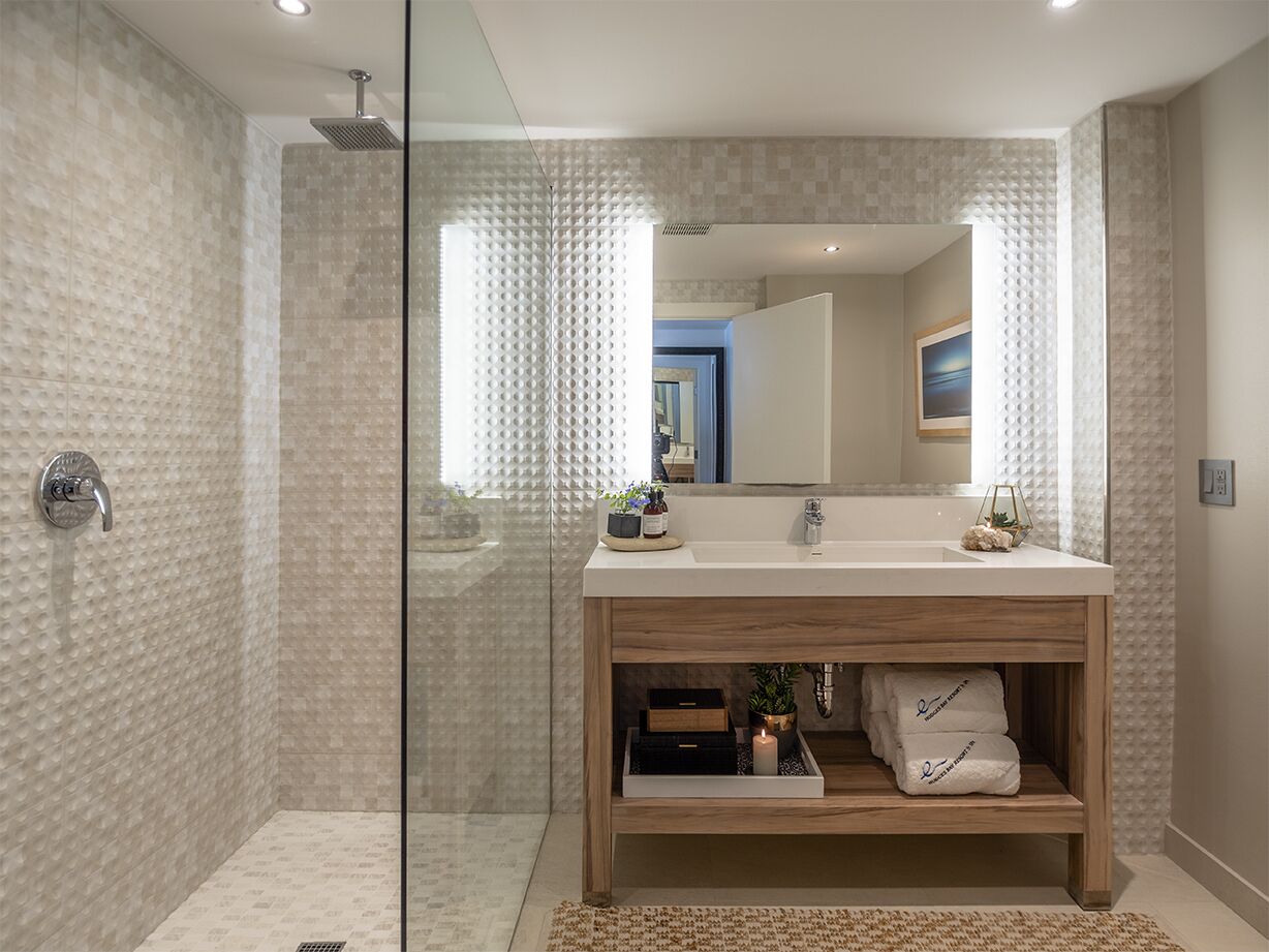 Hodges Bay Resort and Spa