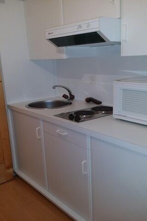 Panoramic Studio, Balcony, Mountain View | Private kitchenette - Appartement Bristol Hôtel (Ollon)