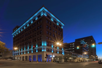 The Current Iowa, Autograph Collection