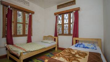 客房內保險箱、免費無線上網