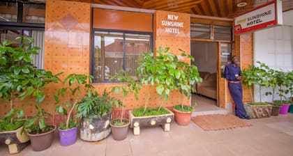 Sunshine Hotel Tengecha