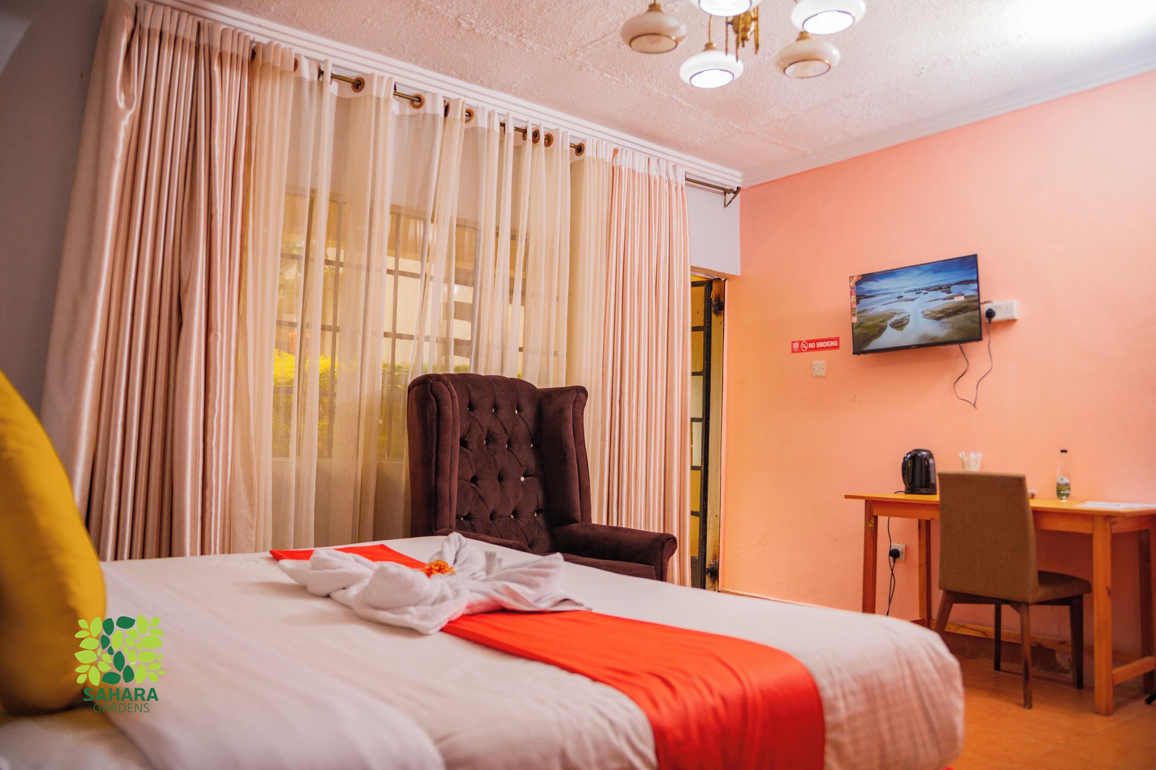 Executive kamer | Een bureau, gratis wifi, rolstoeltoegang