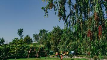Children’s play area – outdoor