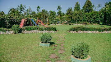 Área de juegos infantiles al aire libre