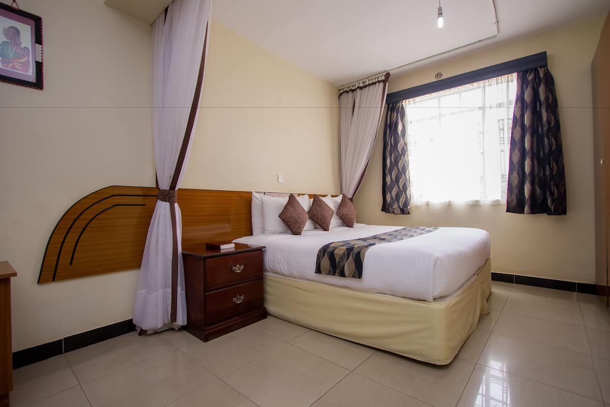 Executive Double Room | Free WiFi