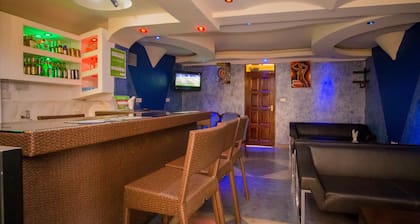 Emboita Hotel
