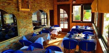 Se sirven desayunos, almuerzos, cenas y cocina mexicana 