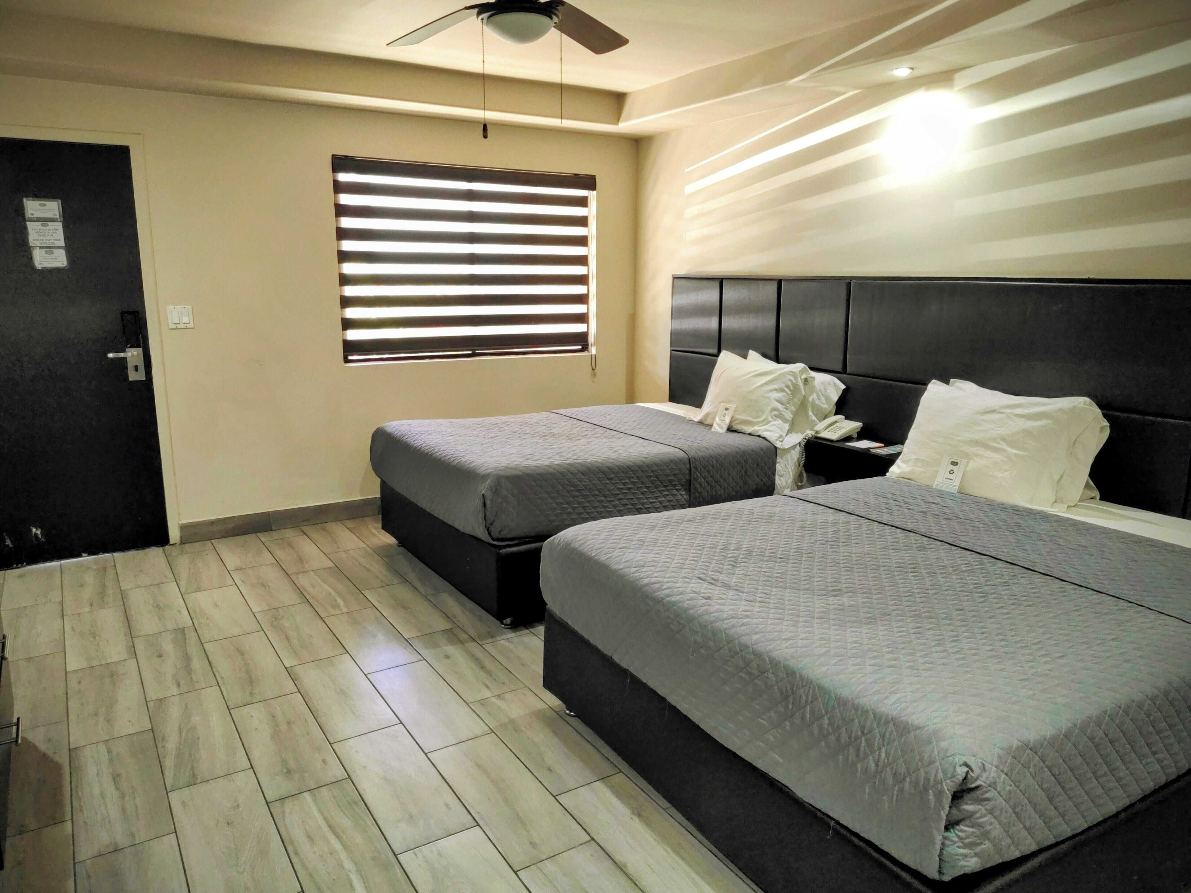 Habitacion estandar dos camas | Bügeleisen/Bügelbrett, kostenloses WLAN, Bettwäsche