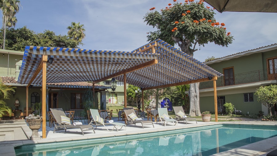 Hacienda del Lago Boutique Hotel