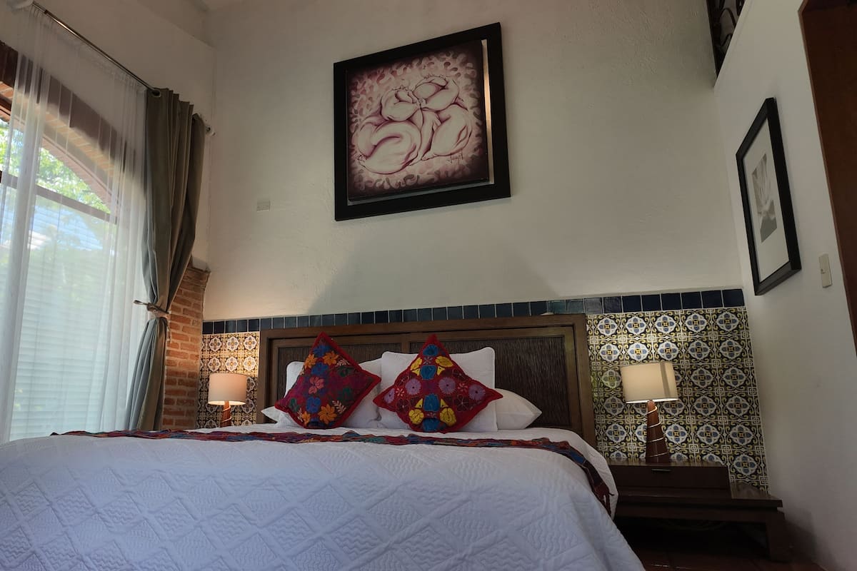 Design Studio Suite, Multiple Beds, Garden View | Premium bedding, free minibar, in-room safe, individually decorated
