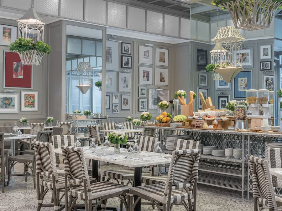 Frokostbuffé hver dag (PHP 899 per person)