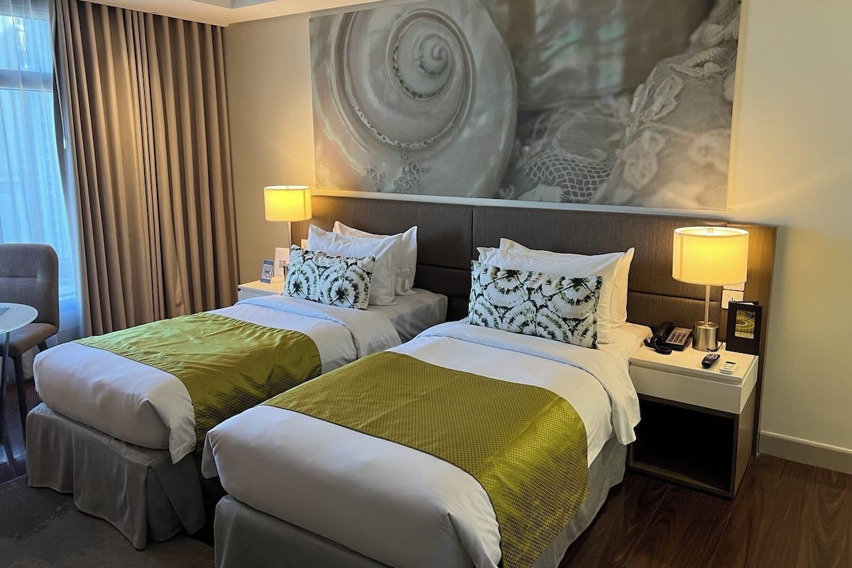 Twin Room, 2 Single Beds, Non Smoking | In-room safe, desk, laptop workspace, blackout curtains