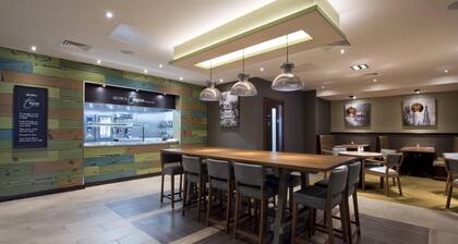 Premier Inn Leeds Cc - Whitehall Road