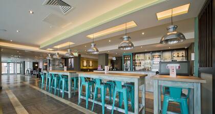Premier Inn Leeds Cc - Whitehall Road