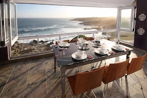Apartamento, 3 quartos, cozinha, vista para o oceano | Vista do quarto