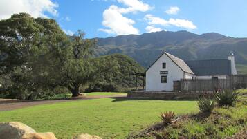 House, 2 Bedrooms, Fireplace, Mountain View (Old Farmhouse) | Property grounds