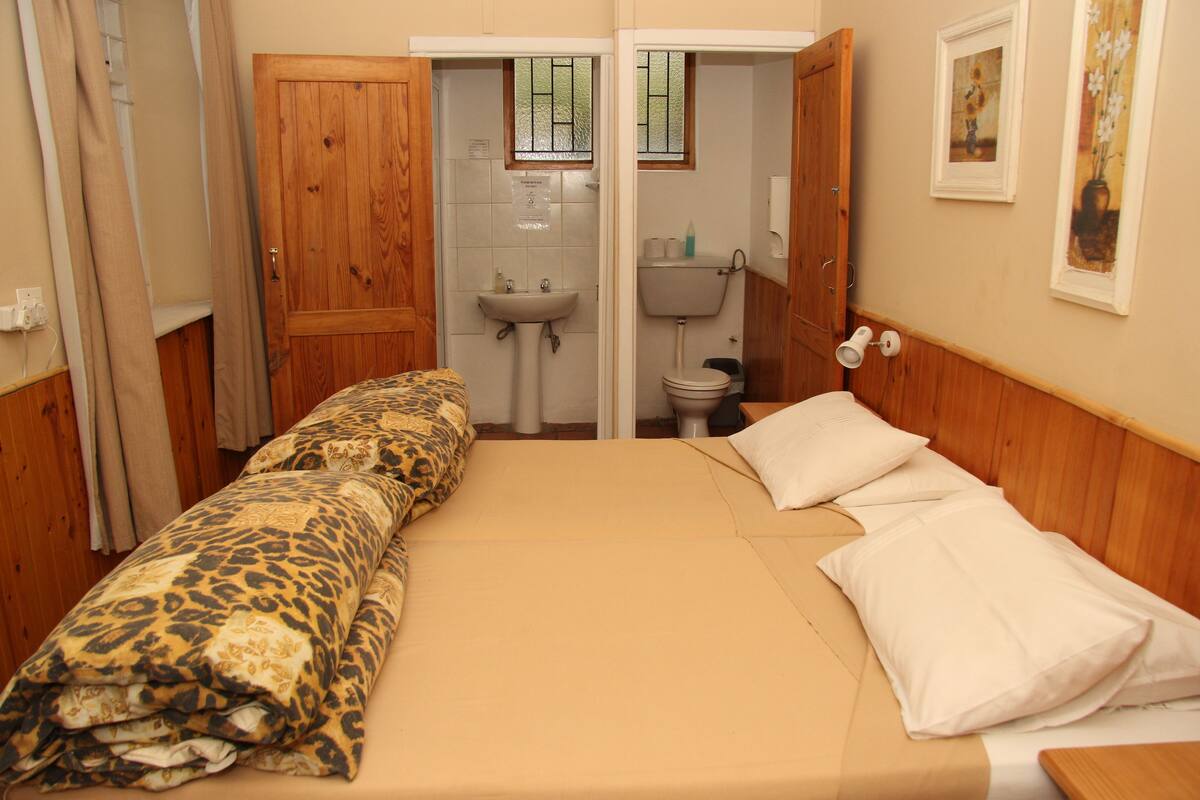 Comfort Twin Room