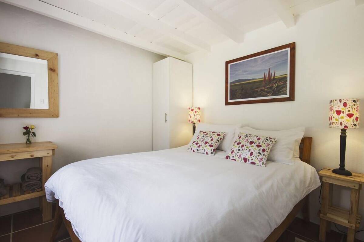 Casa de campo (Rose) | Escritorio, tabla de planchar con plancha, wifi gratis y ropa de cama