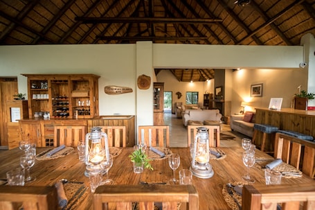 Interior entrance. Rukiya Safari Camp