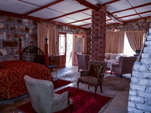 10 bedrooms, in-room safe, individually decorated