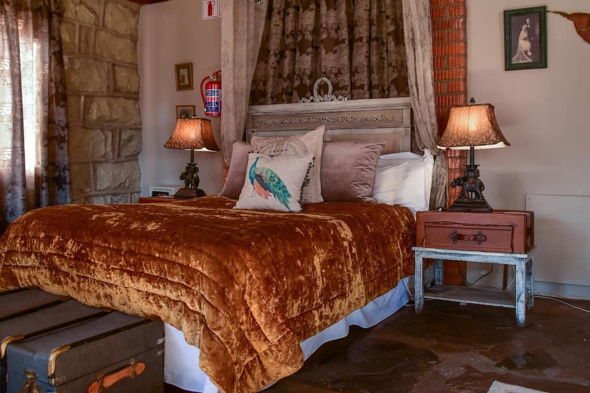 Honeymoon suite, 1 slaapkamer | 10 slaapkamers, een kluis op de kamer, individueel gedecoreerd