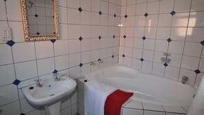 Unclassified image, 5 of 5, button - Langebaan Sea Cottages (Langebaan)