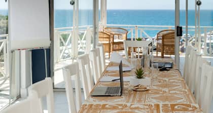 Boulders Beach Hotel, Cafe and Curio