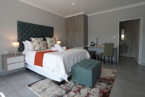 Deluxe suites 1