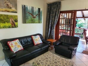 Luxury Apartment | Living area - Beyond The Boma Boutique Guest (Nkomazi)