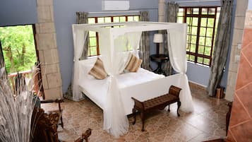 Lion Superior King Suite | 2 kamar tidur, brankas, dan didekorasi berbeda-beda