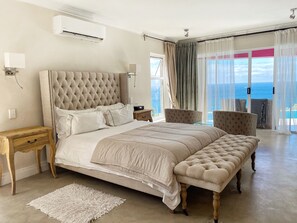 Deluxe Queen Room with Sea View | In-room safe, individually decorated, individually furnished - Residence William French (Cape Town)