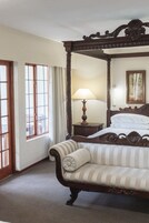 Suite presidencial, 1 habitación | Sábanas de algodón egipcio, ropa de cama de alta calidad, minibar