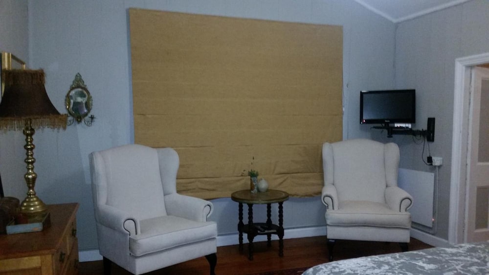 Bedrock Lodge by null