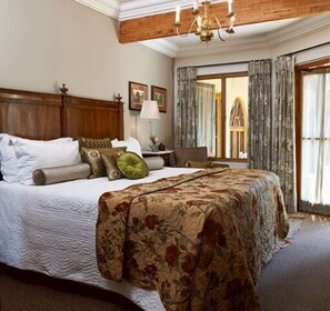 Desk, iron/ironing board, WiFi - Farmhouse (Randburg)