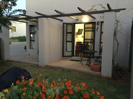 3 sleep: 2 single beds, 3/4 sleep couch | Terrace/patio