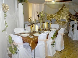 Indoor wedding - Beulah Land Guest House (Cape Town)