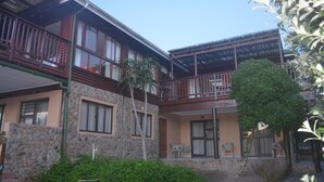 Exterior - Oyster Kaya (Oyster Bay)