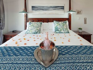 Suite 101 | 1 bedroom, premium bedding, minibar, in-room safe - Oude Schuur Boutique (Hermanus)