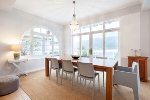 Premier Apartment, 3 Bedrooms, Beach View | In-room dining - The Cove - Superior 3 Bedroom Villa (Cape Town)