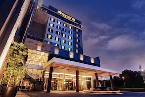 Exterior - Impiana Hotel Senai (Senai)