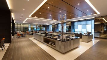 每日供應吃到飽早餐 (每人 MYR38)