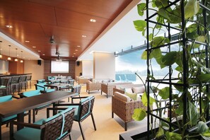 Bar (on property) - Impiana Hotel Senai (Senai)