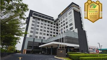 施設の正面