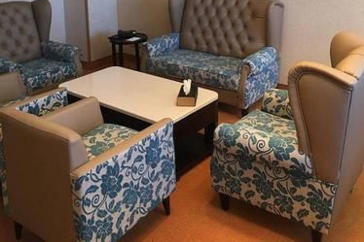 Phòng Suite Executive | Khu phòng khách | TV plasma