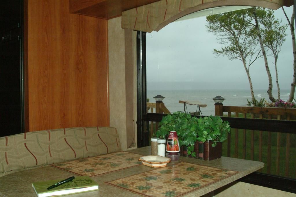 Tropical Oceanfront Cottage | View from room