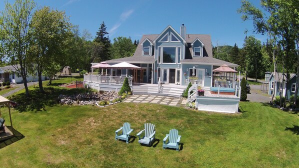 Children’s play area – indoor