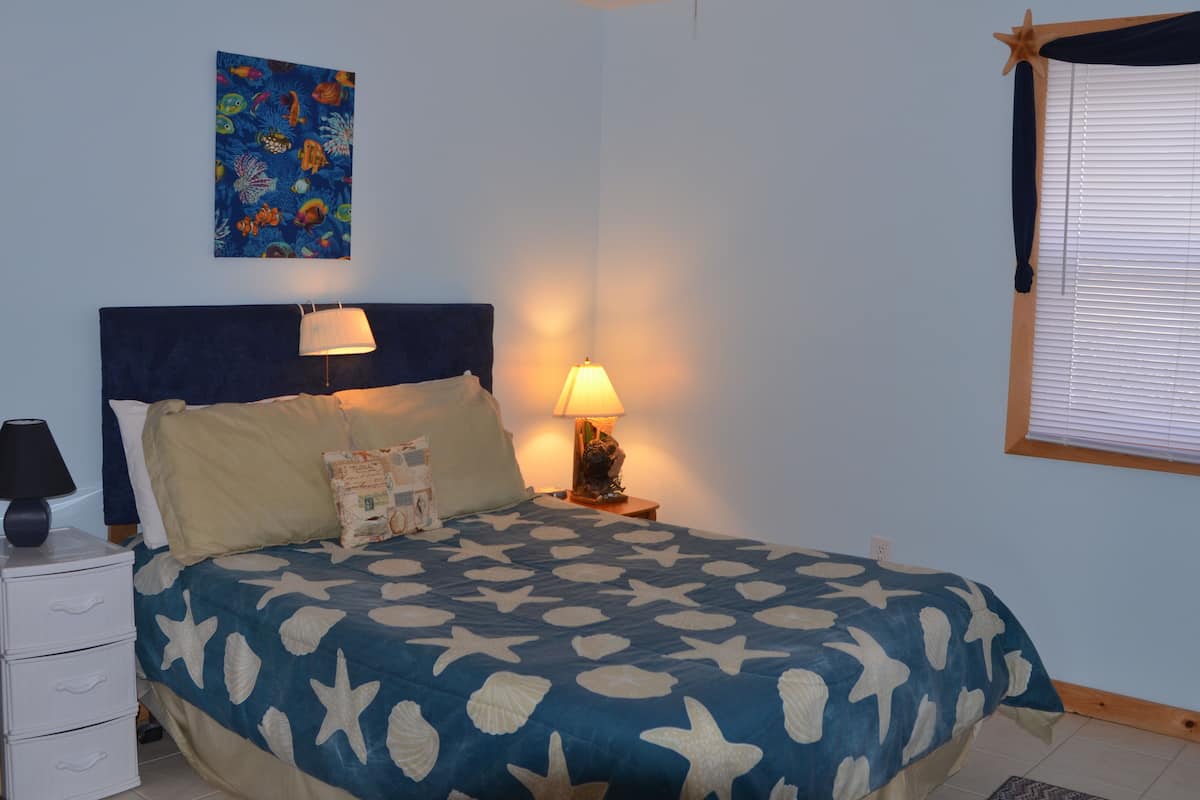 Family Cottage, 2 Bedrooms, Kitchen, Ocean View | 2 bedrooms, iron/ironing board (on request), free cots/infant beds