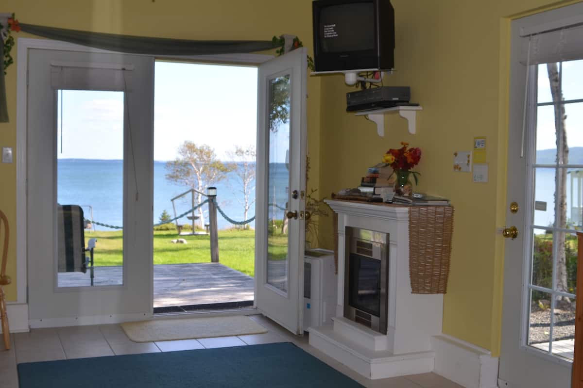 Studio Suite, Multiple Beds (Apartment Suite) | 2 bedrooms, iron/ironing board (on request), free cots/infant beds