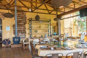 Daily cooked-to-order breakfast for a fee
