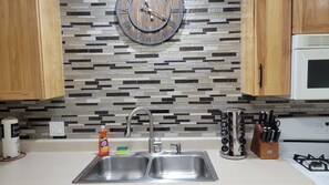 奢华别墅, 2 间卧室, 厨房, 公园景观 | 私人厨房 | 冰箱、微波炉、烤箱、炉灶